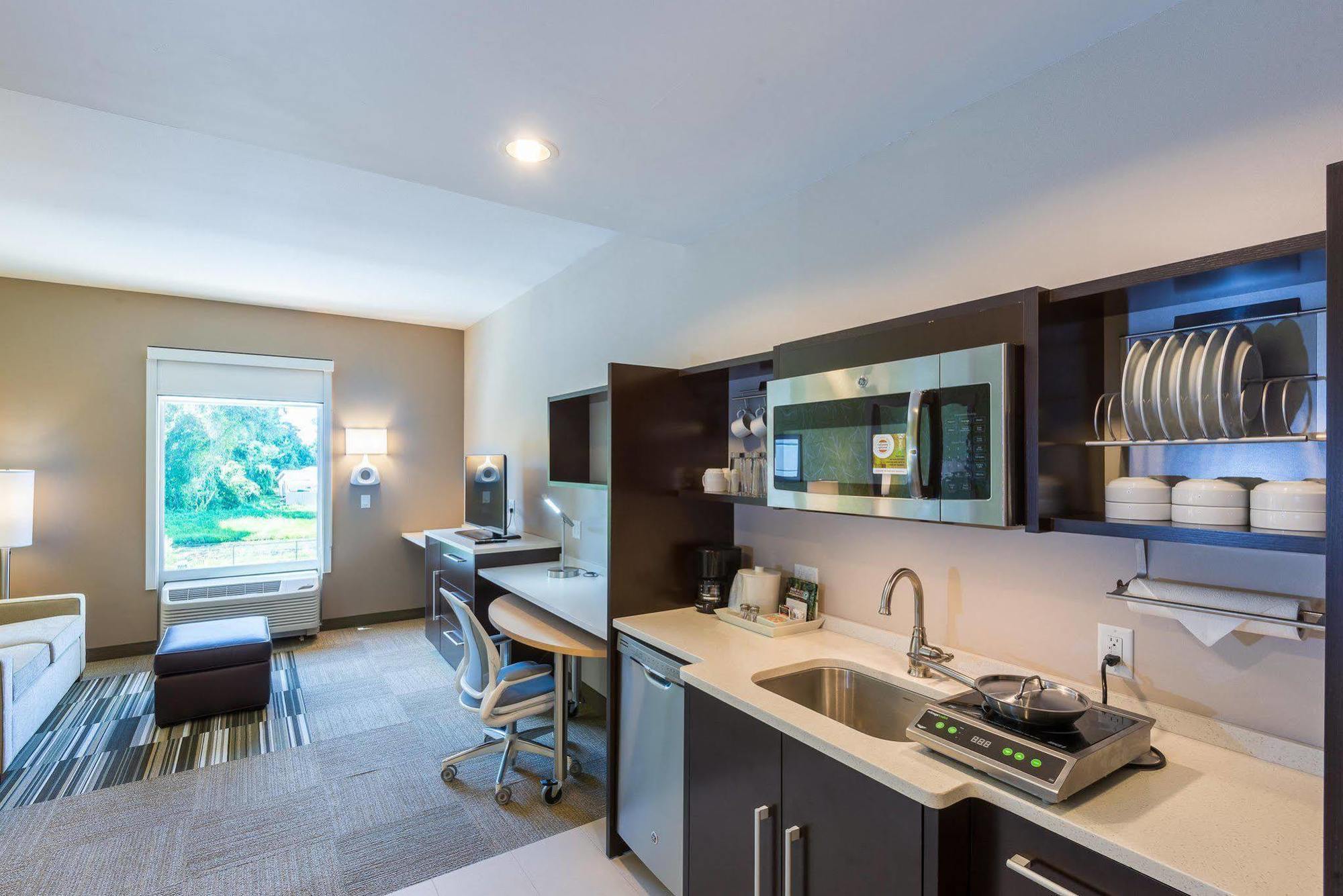Hotel Home2 By Hilton